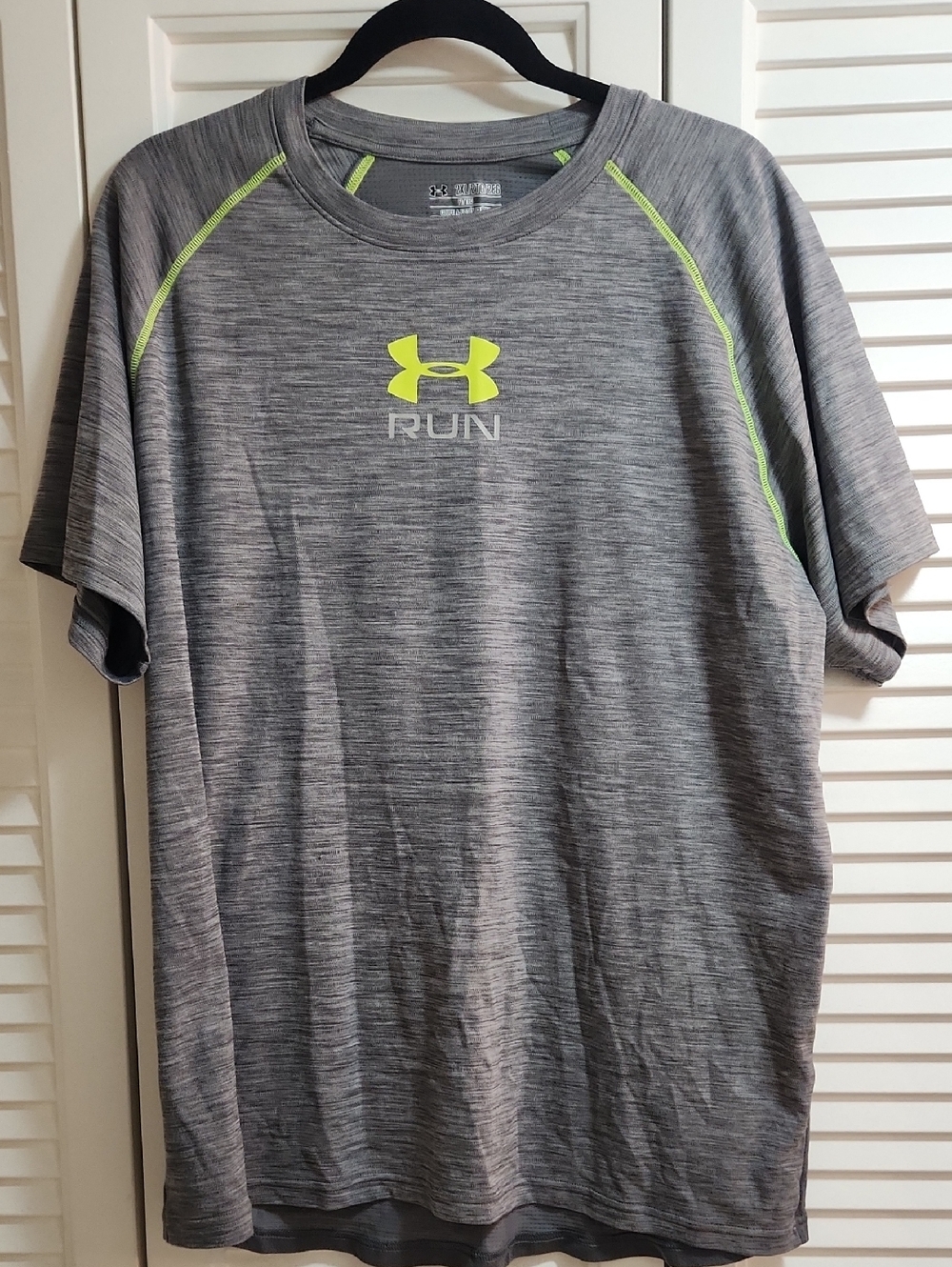 Fitted under armour grey shirt 2xl